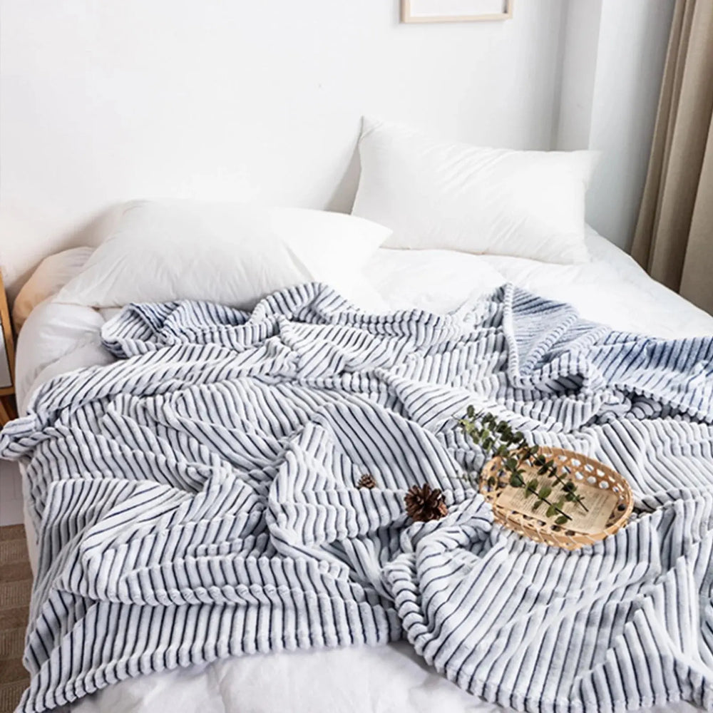 Sleepwyn Ribbed Flannel Blanket