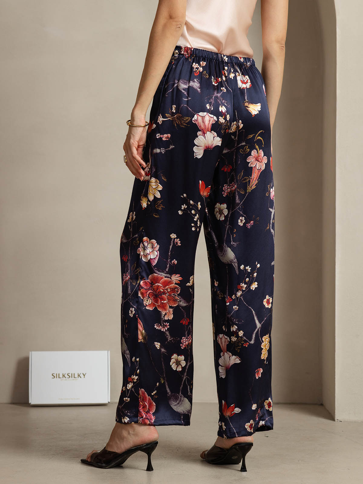 19Momme Silk Navy Floral Print Wide Leg Women's Pants With Side Pockets Design