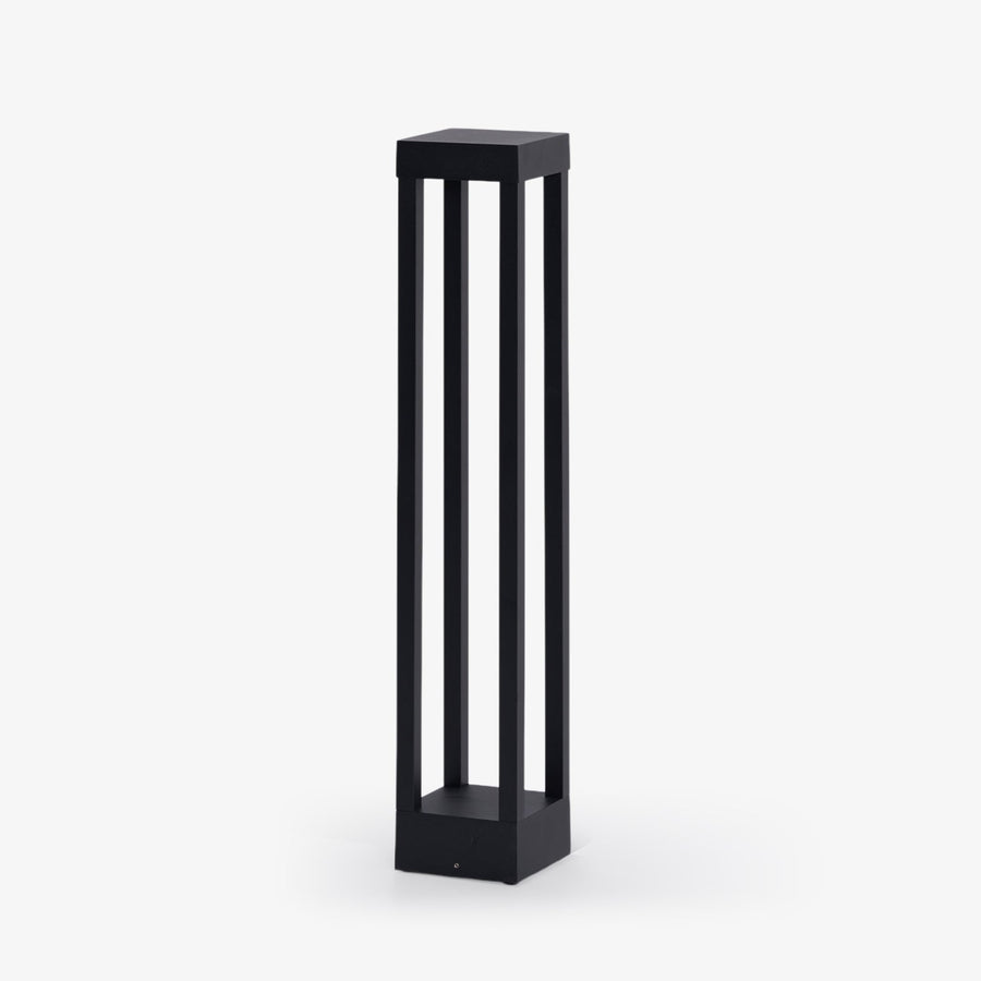Obsidian Post Outdoor Light