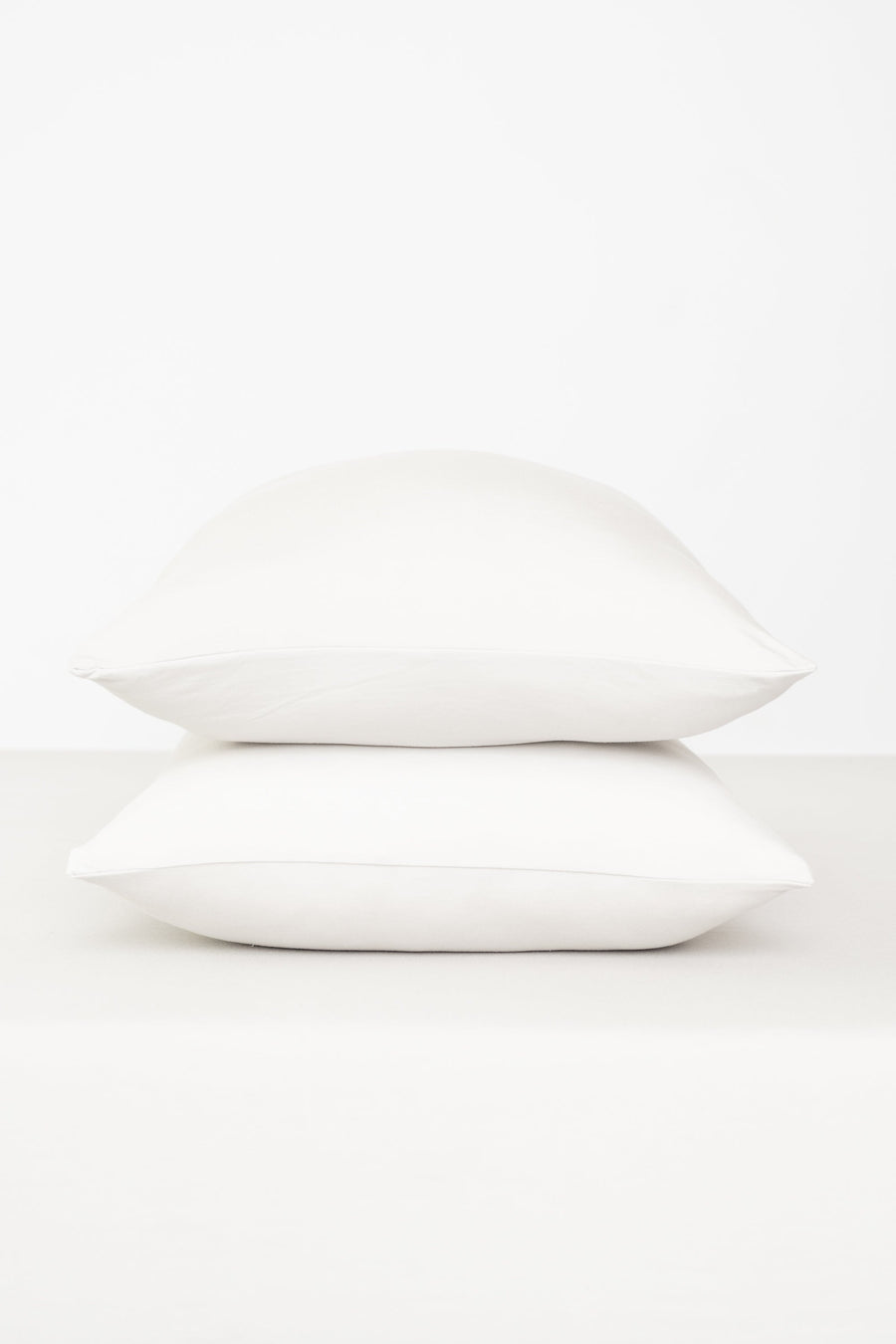 Fitted Sheet with Pillowcases in Cloud
