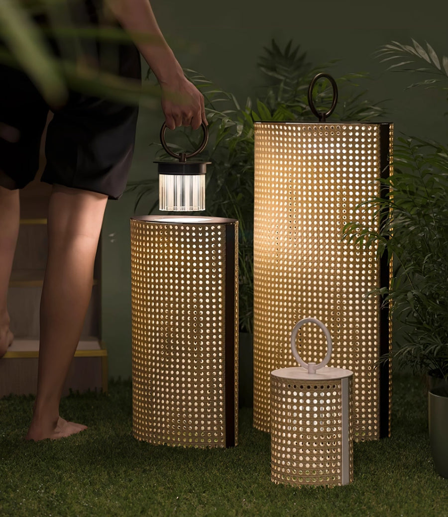 Arlette Solar Outdoor Lantern Lamp