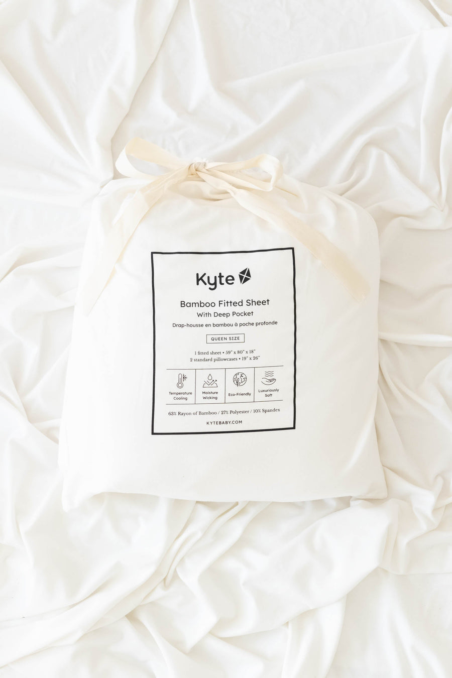 Fitted Sheet with Pillowcases in Cloud