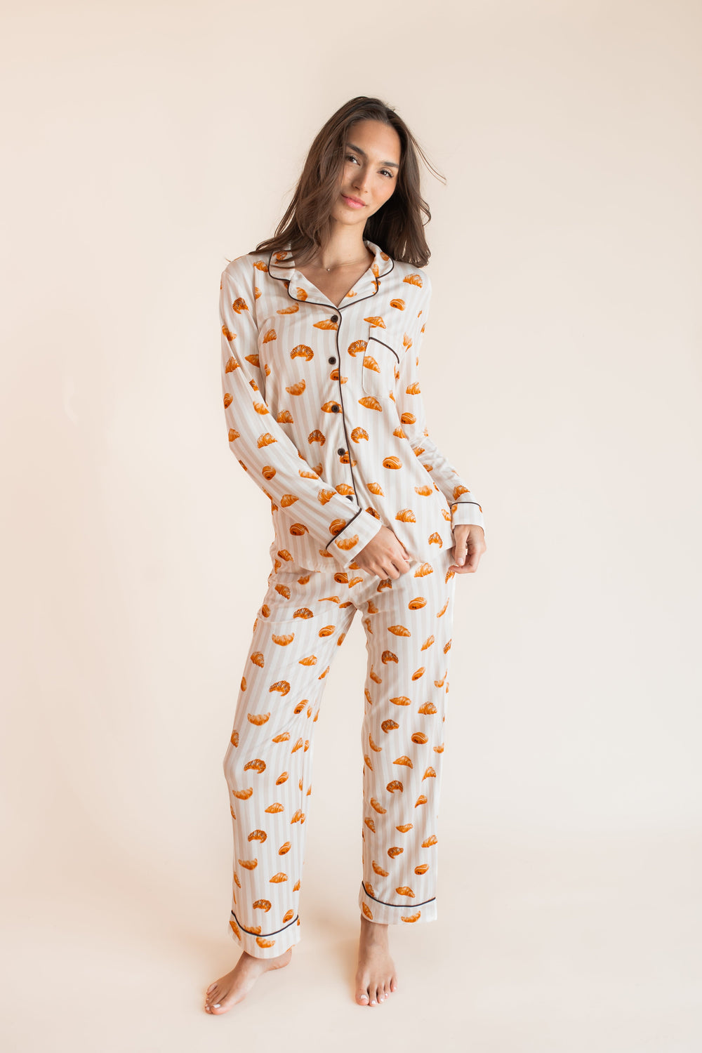 Long-Sleeved Women's Pajama Set in Croissant