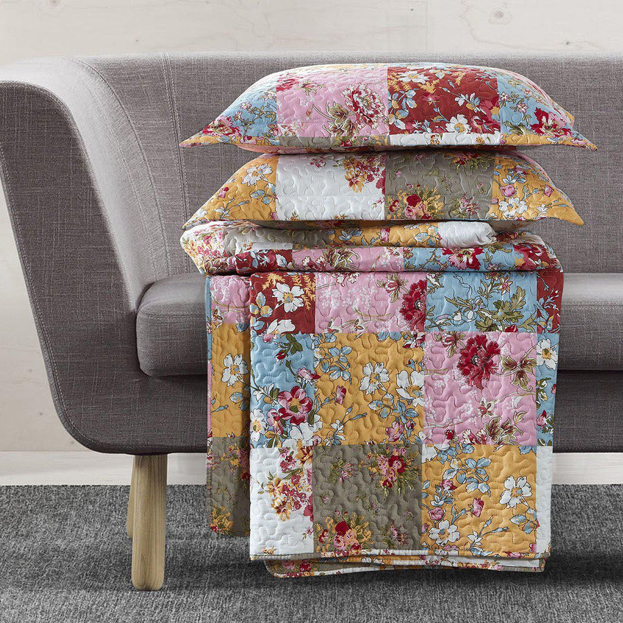 Daphne Reversible Quilt -Bedspread Set