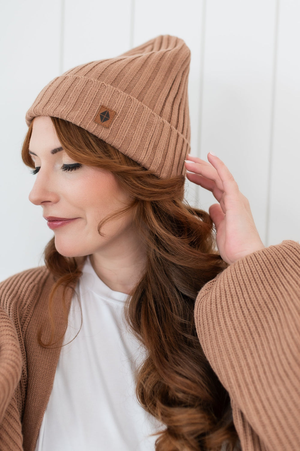 Chunky Knit Ribbed Beanie in Latte