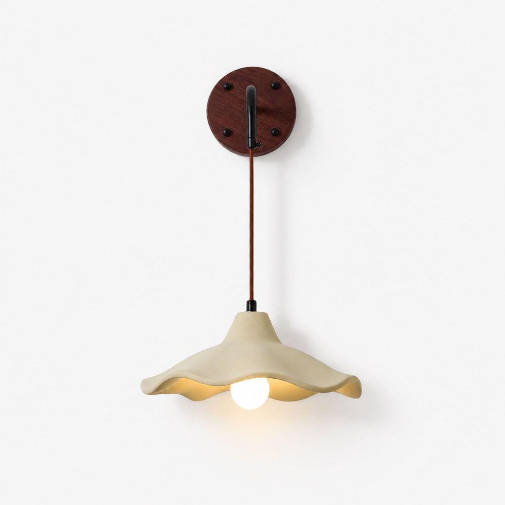 Mirella Sconce