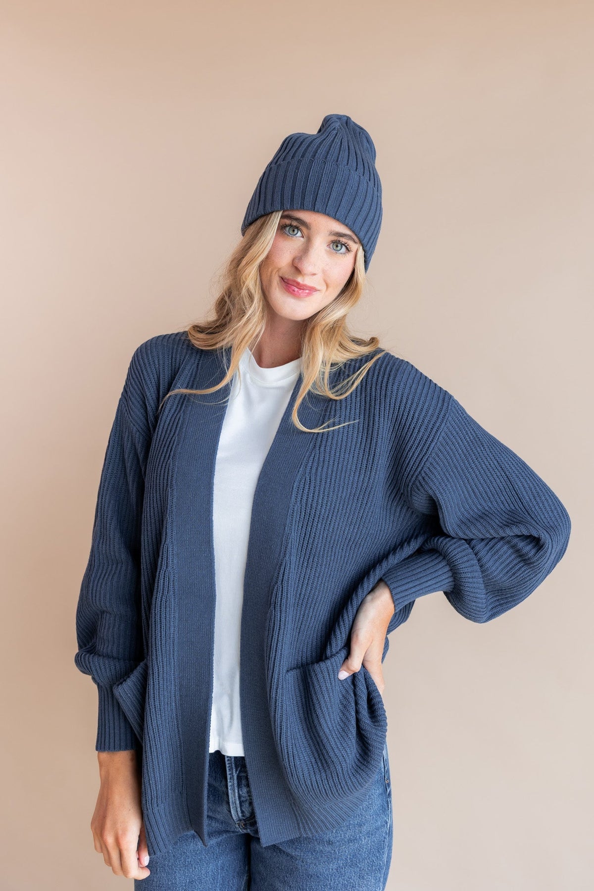 Chunky Knit Adult Ribbed Beanie in Oxford