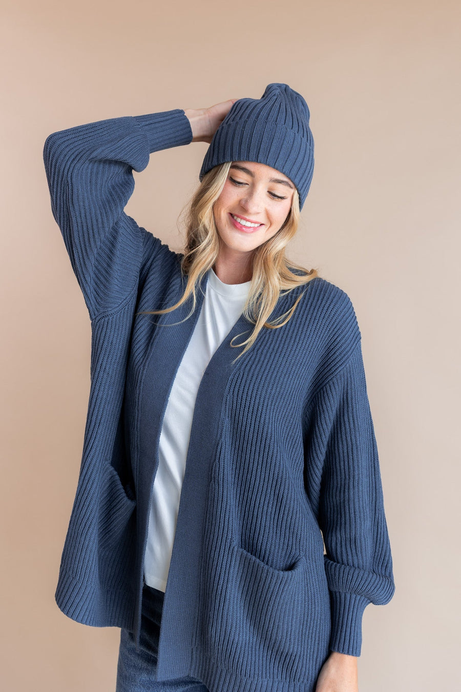 Chunky Knit Adult Ribbed Beanie in Oxford