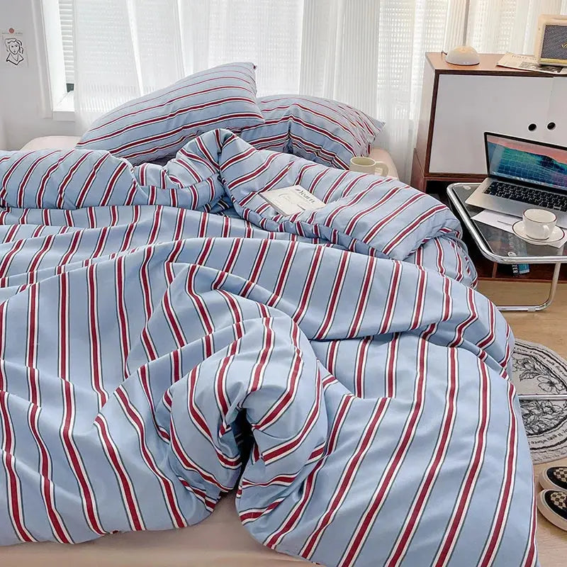 Sleepwyn Striped Bedding Set (4 Pcs)
