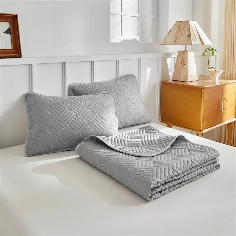 Sleepwyn Lightweight Bedspread Set (3 Pcs)