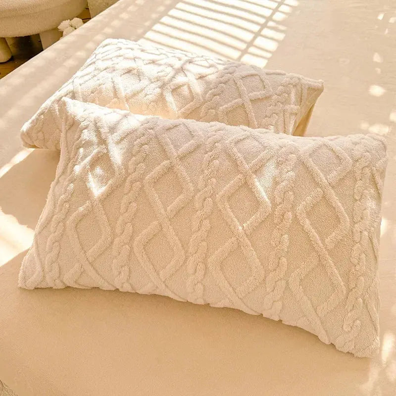 Sleepwyn Ultra Soft Textured Pillowcase Set (2 Pcs)