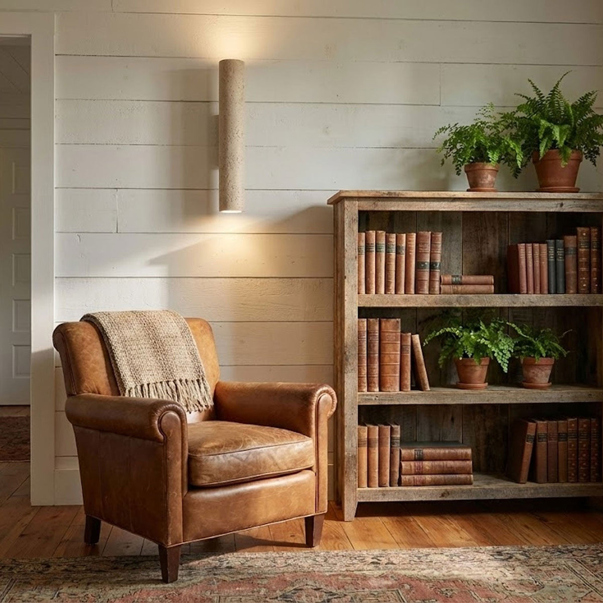 Solis Column Wall Lamp