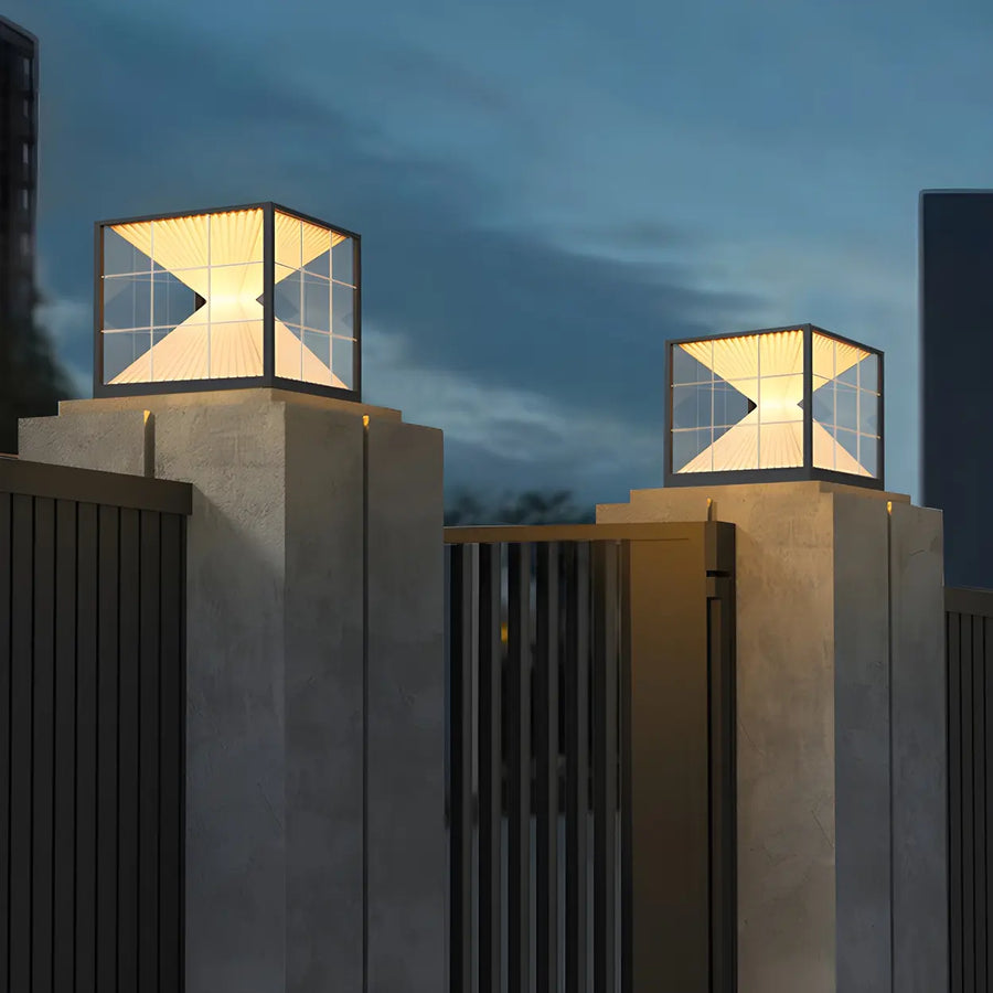 Artistic Cube Hourglass Outdoor Waterproof Solar Pillar Light