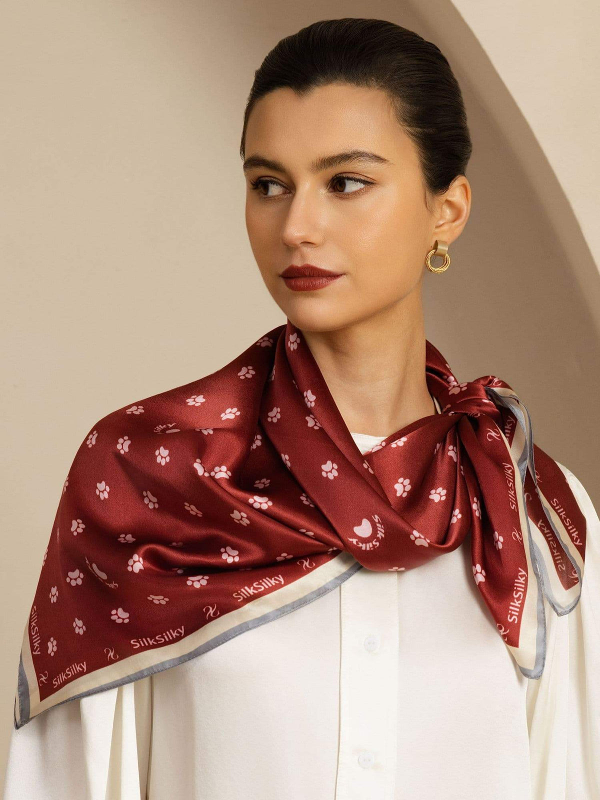 100% Mulberry Silk Paw Print Square Scarf - Size 90x90cm
