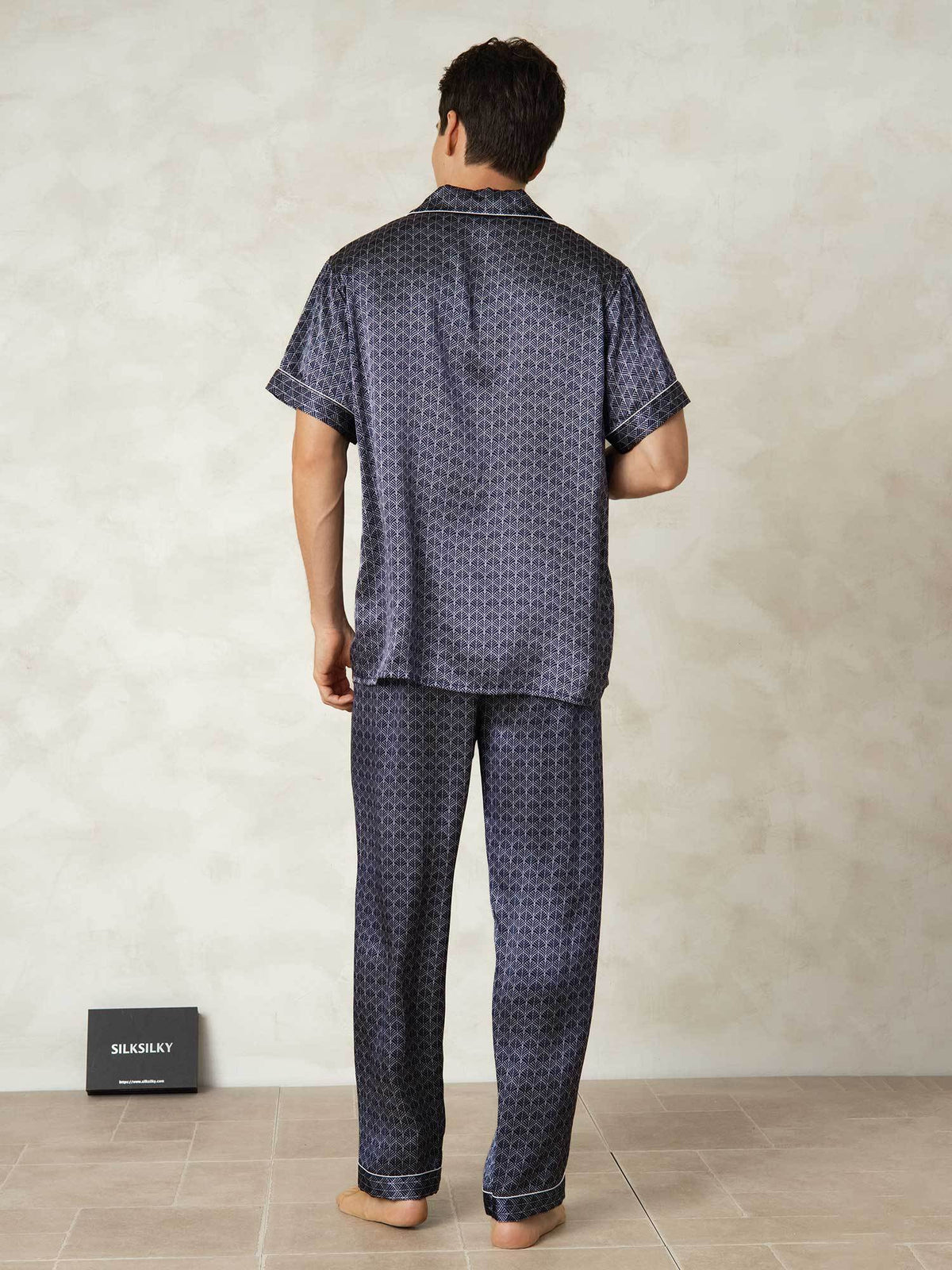 Clearance - Men's Pure Silk Navy Ginkgo Print Short Sleeve Pajamas Set with Pants