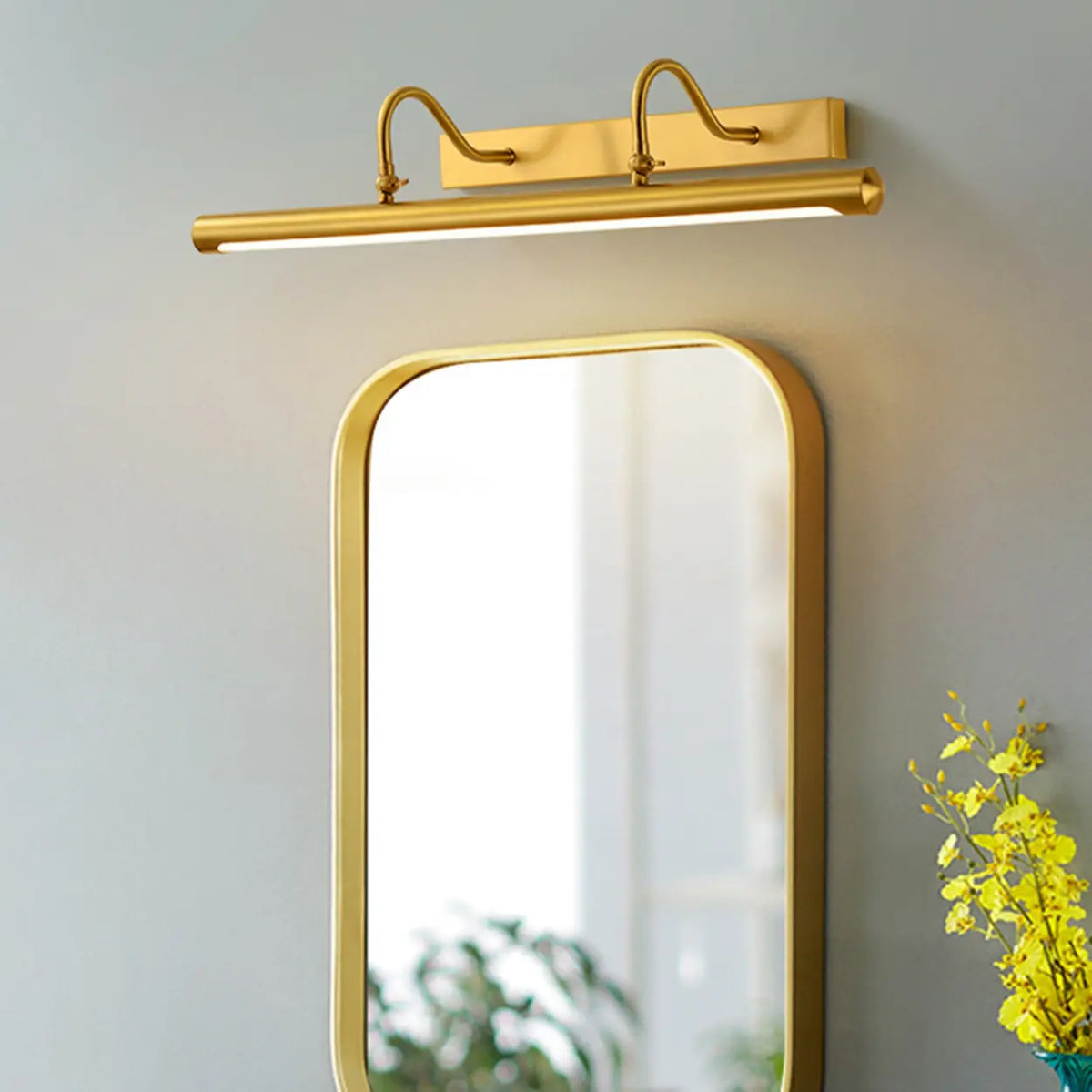 Elegant Gold Straight Linear Vanity Mirror Light