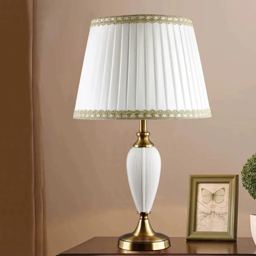 Elegant Romantic Pink Vase Base Table Lamp