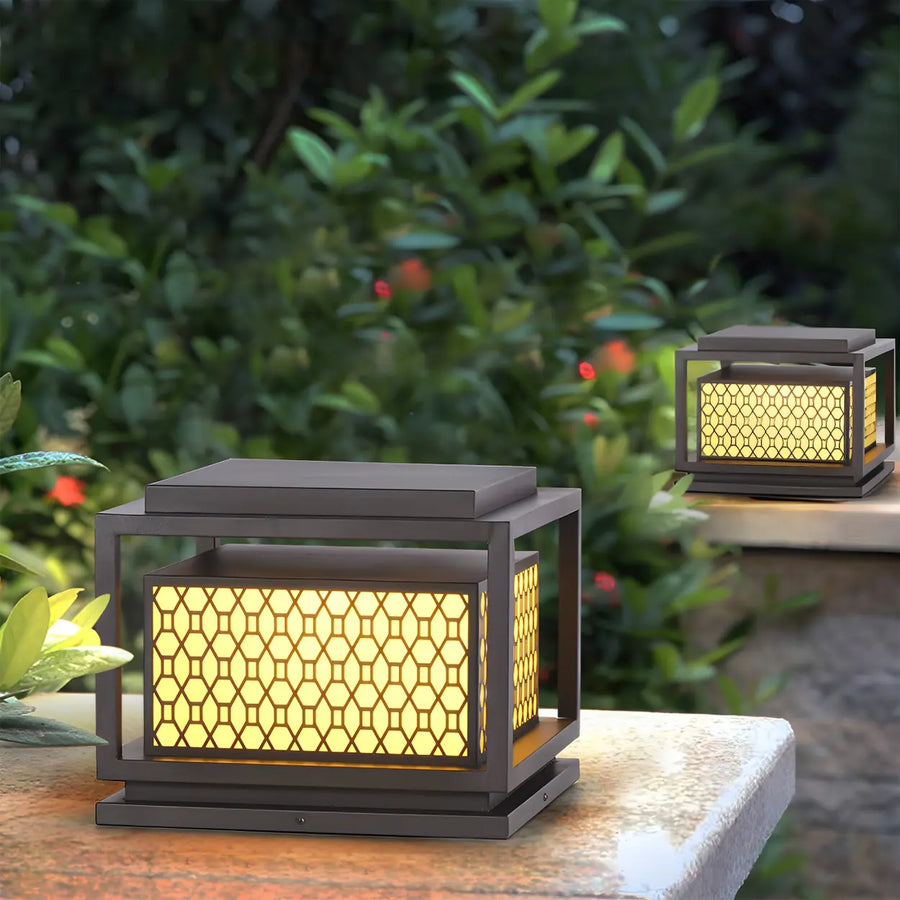 Fashion Square Pattern Metal LED Outdoor Solar Pillar Light