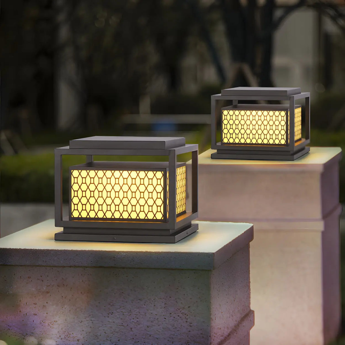 Fashion Square Pattern Metal LED Outdoor Solar Pillar Light