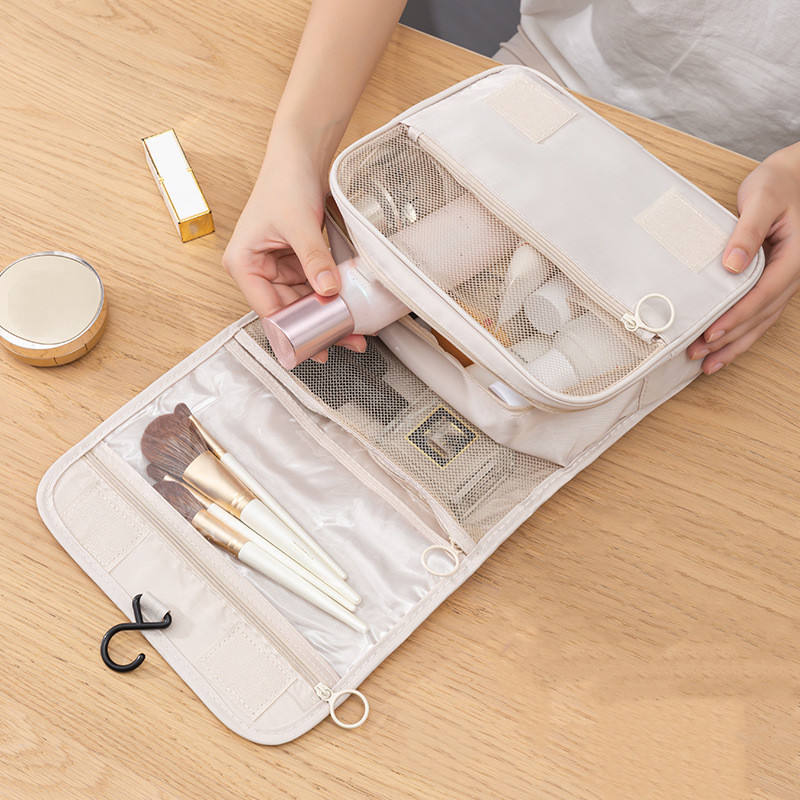 Sleepwyn Hanging Toiletry Bag