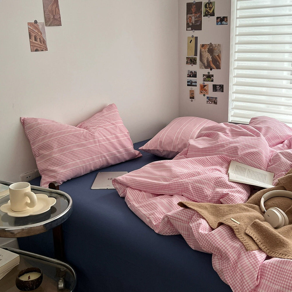 Pink Gingham Stripes Bedding Set