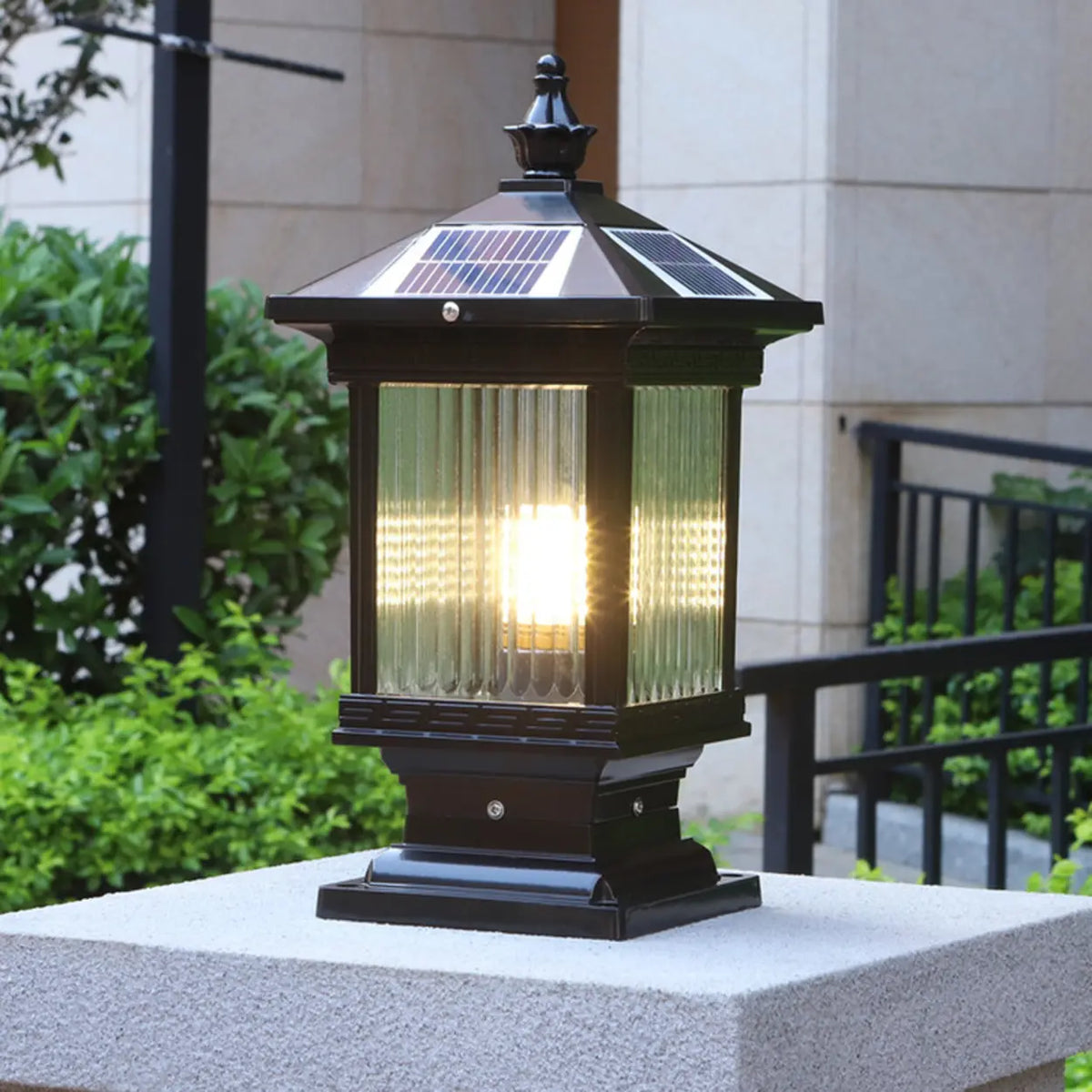 Traditional Waterproof Solar Metal Lantern Pillar Light