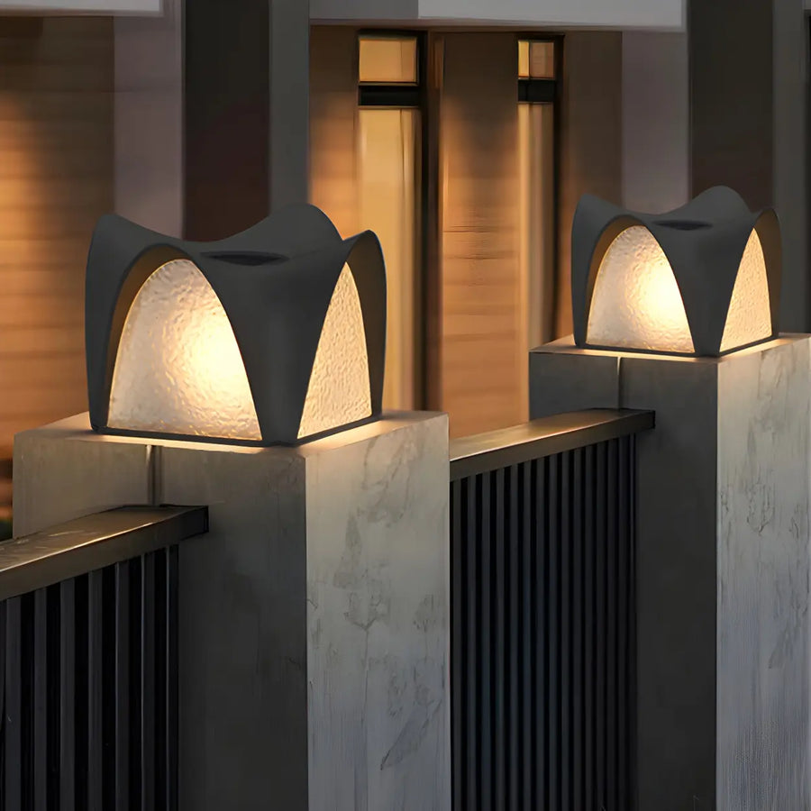 Unique Elegant Curved Metal Outdoor Solar Black Pillar Light