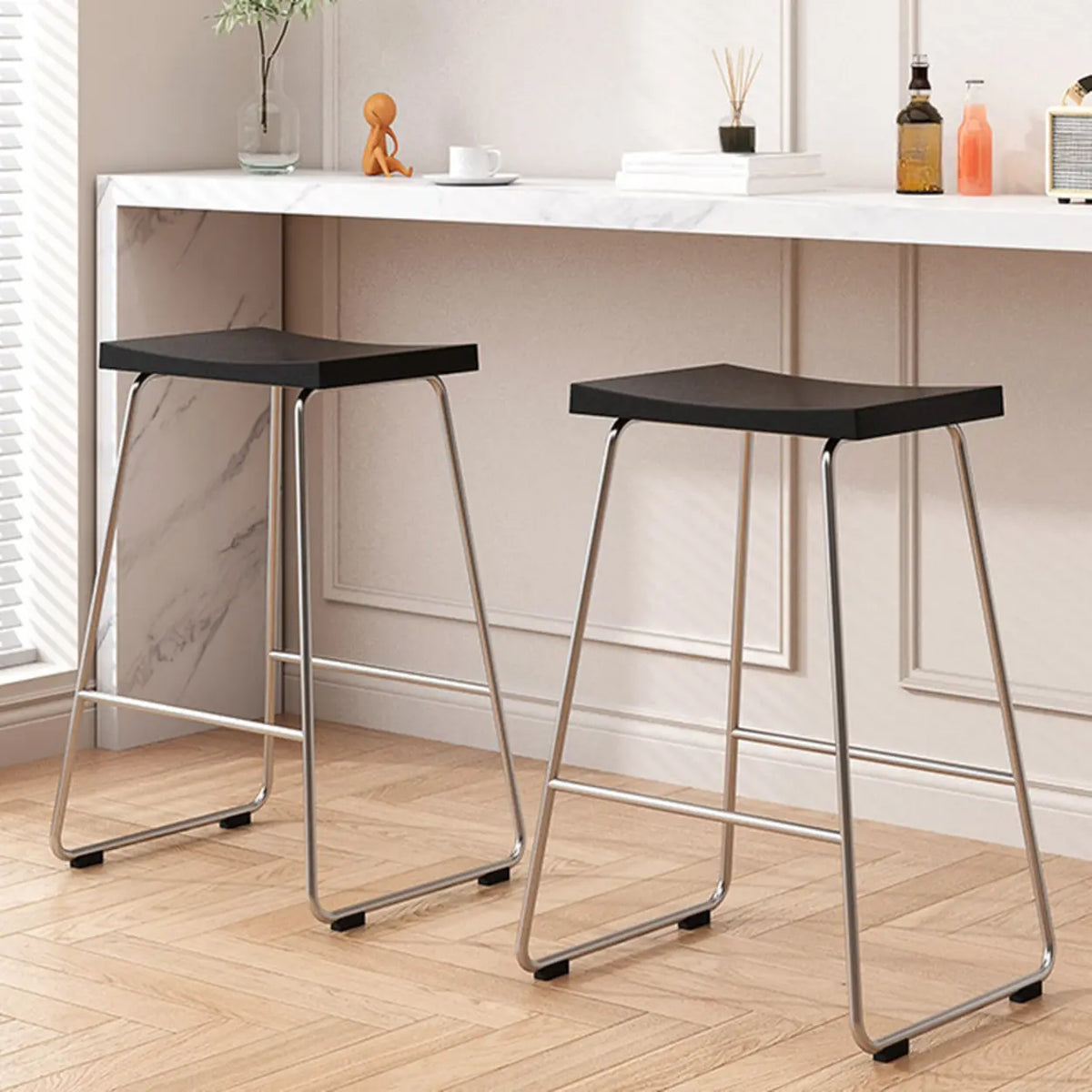 Wood Saddle Metal Sled Base Bar Stool with Footrest