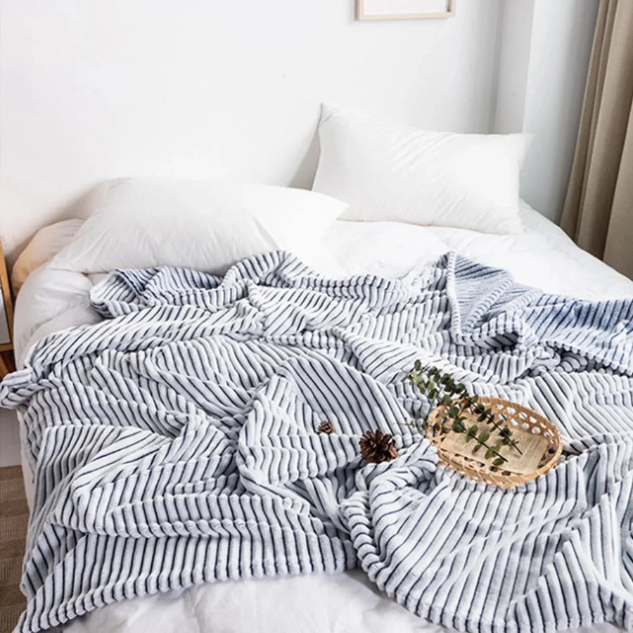 Sleepwyn Ribbed Flannel Blanket