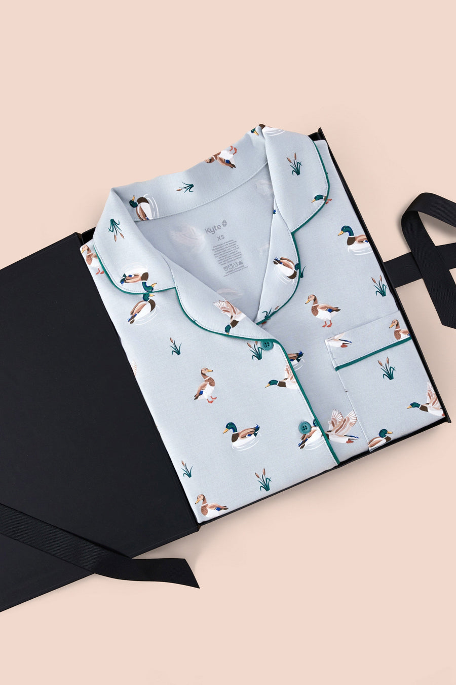 Long-Sleeved Women's Pajama Set in Mallard Duck