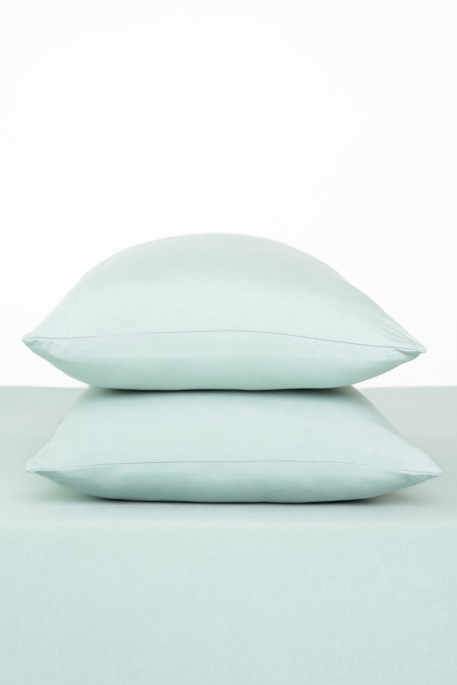 Fitted Sheet with Pillowcases in Sage