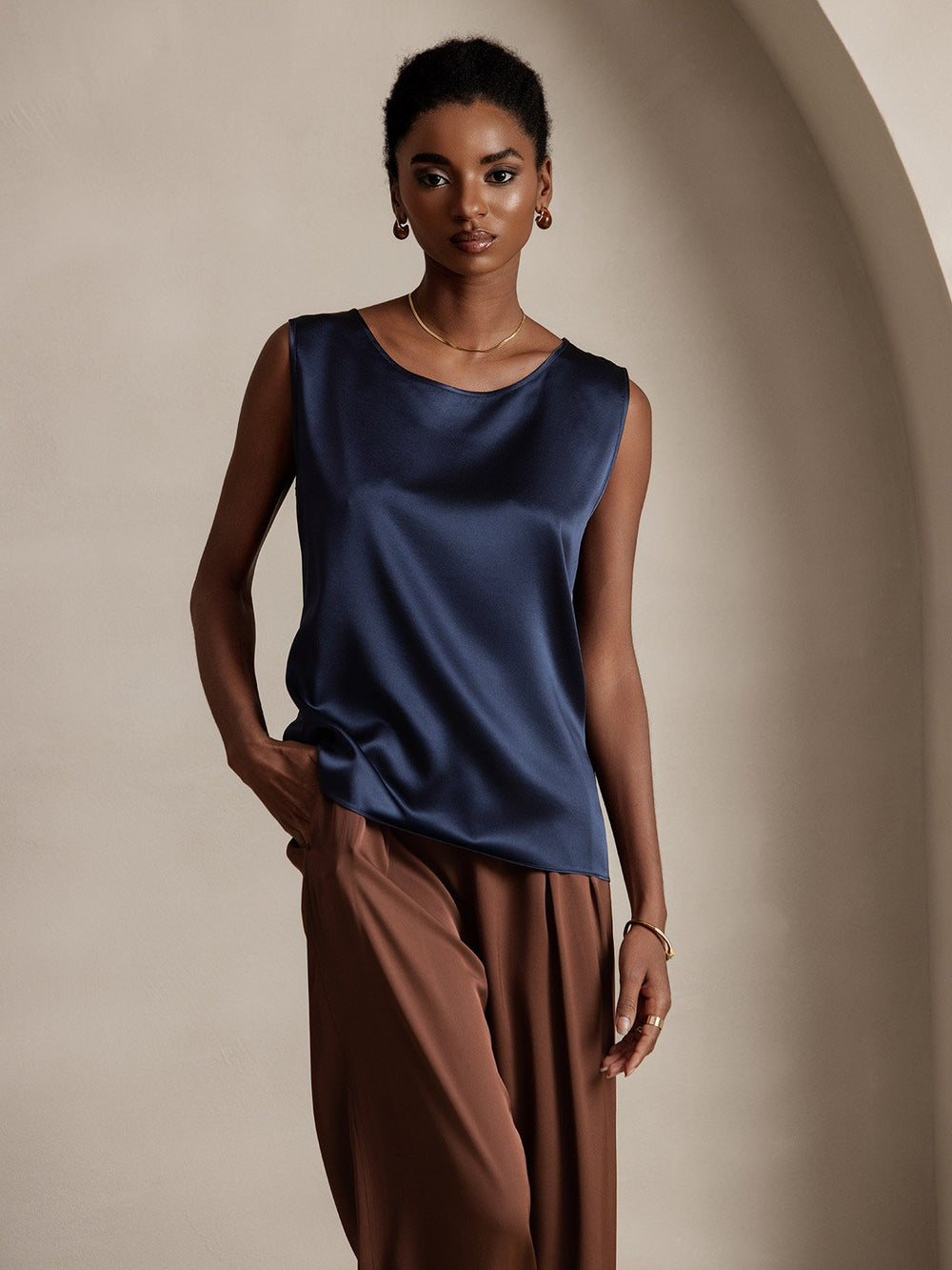 19Momme Silk Sleeveless Round Neck Women's Tank Top