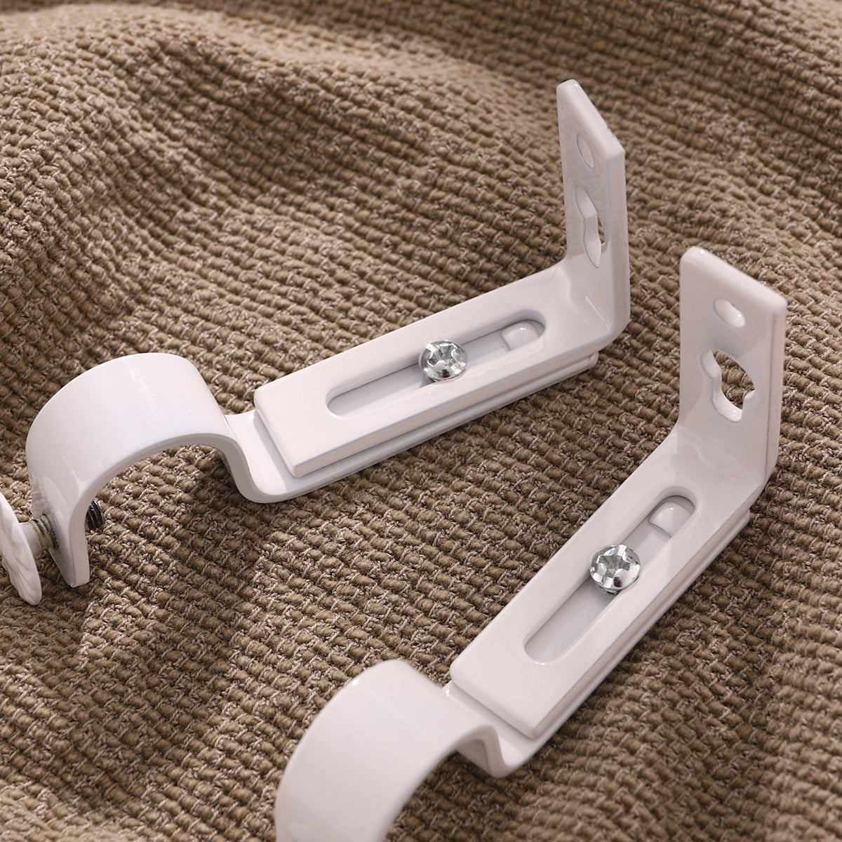 Sleepwyn Elegant Curtain Bracket