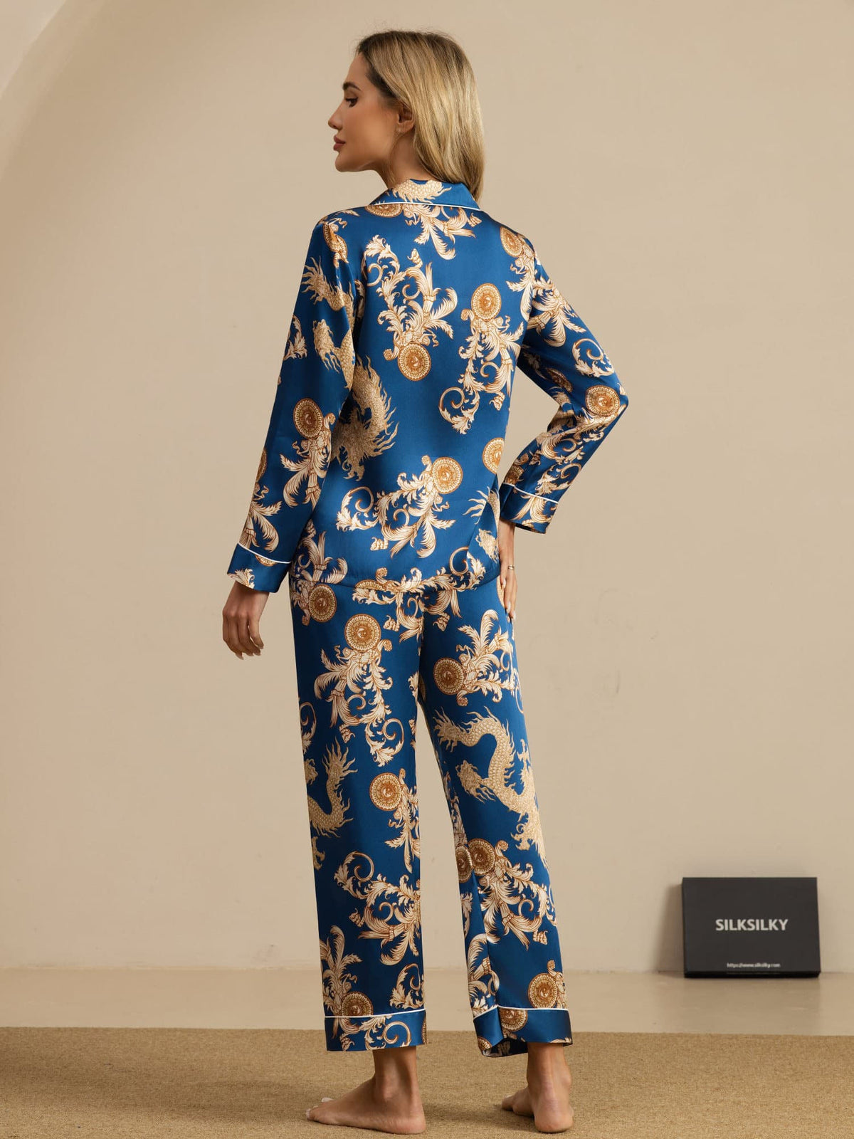 100% Mulberry Silk Dragon Print Long Sleeve Notch Collar Women's Pajamas Set With Pants
