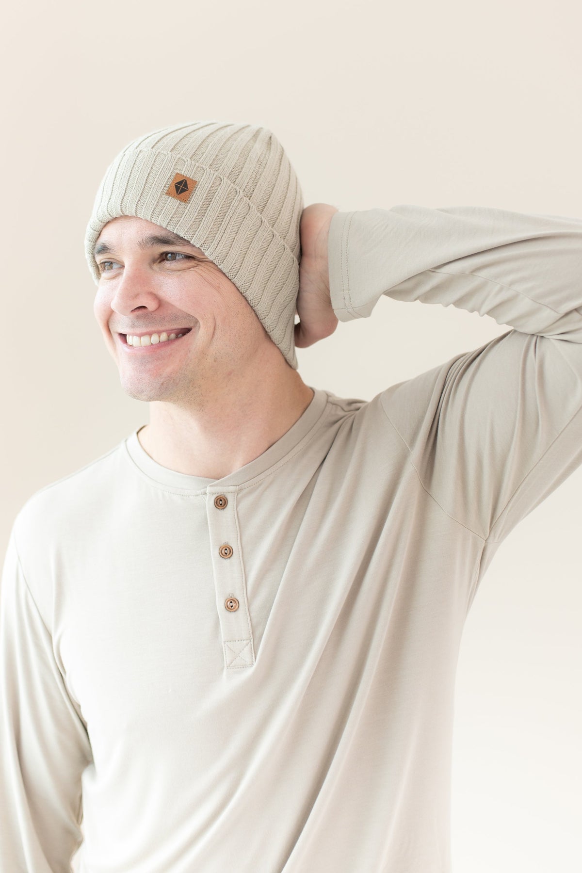Chunky Knit Ribbed Beanie in Almond