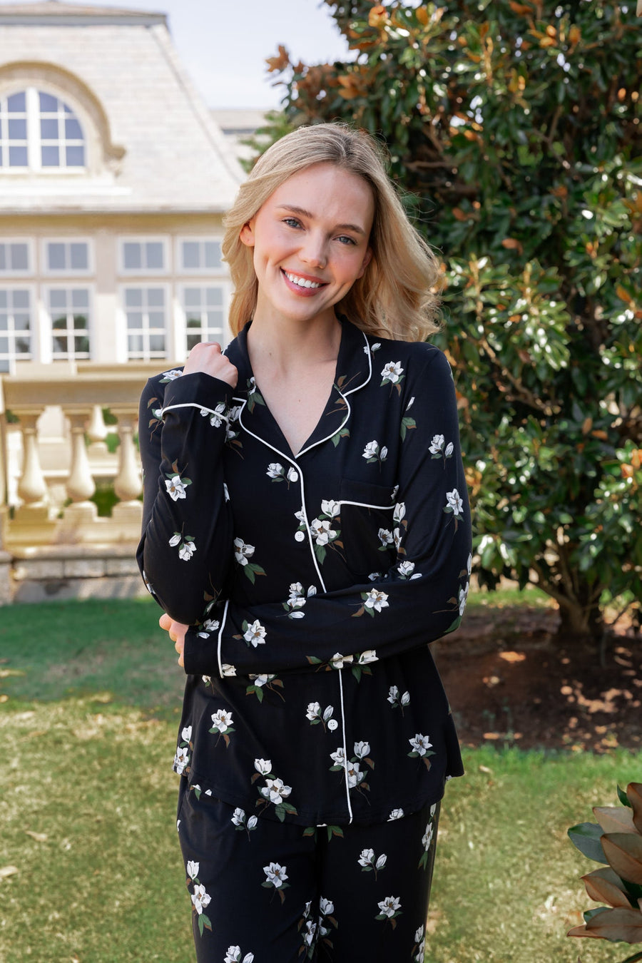 Long-Sleeved Women's Pajama Set in Big Midnight Magnolia