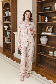 Long-Sleeved Women's Pajama Set in Book Club