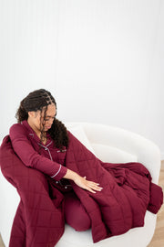 Quilt Blanket in Burgundy 2.5