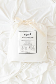 Fitted Sheet with Pillowcases in Cloud