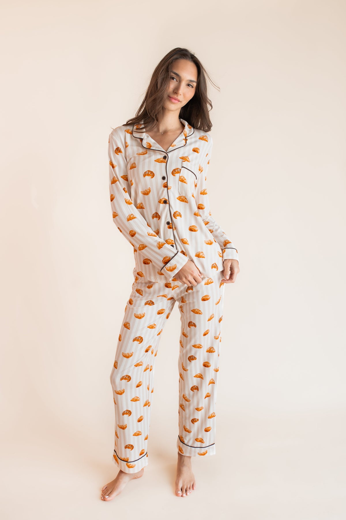 Long-Sleeved Women's Pajama Set in Croissant