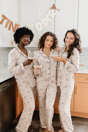 Long-Sleeved Women's Pajama Set in Espresso Martini