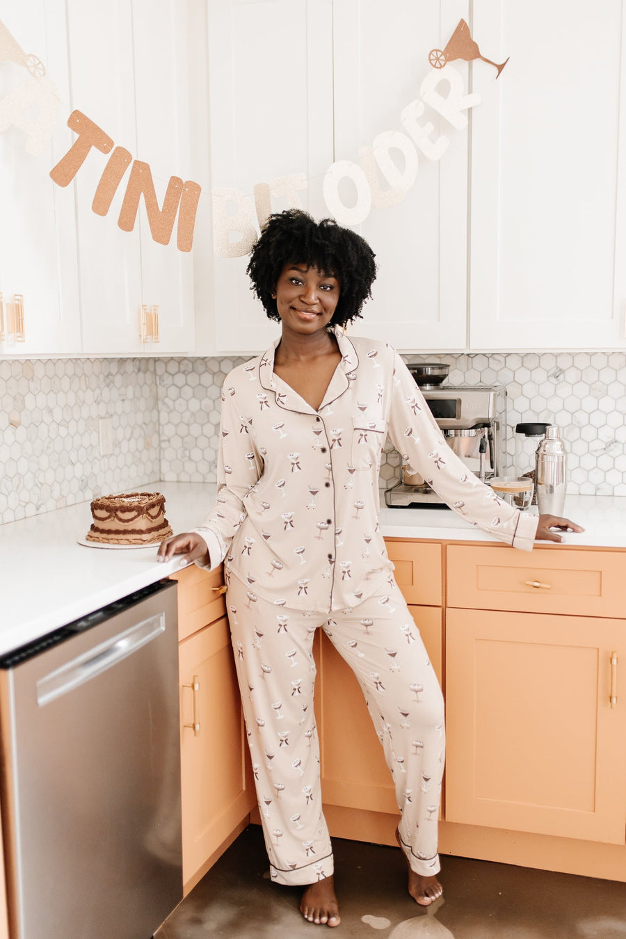 Long-Sleeved Women's Pajama Set in Espresso Martini