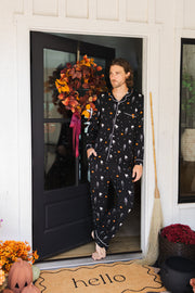 Men's Long Sleeve Pajama Set in Halloween Friends