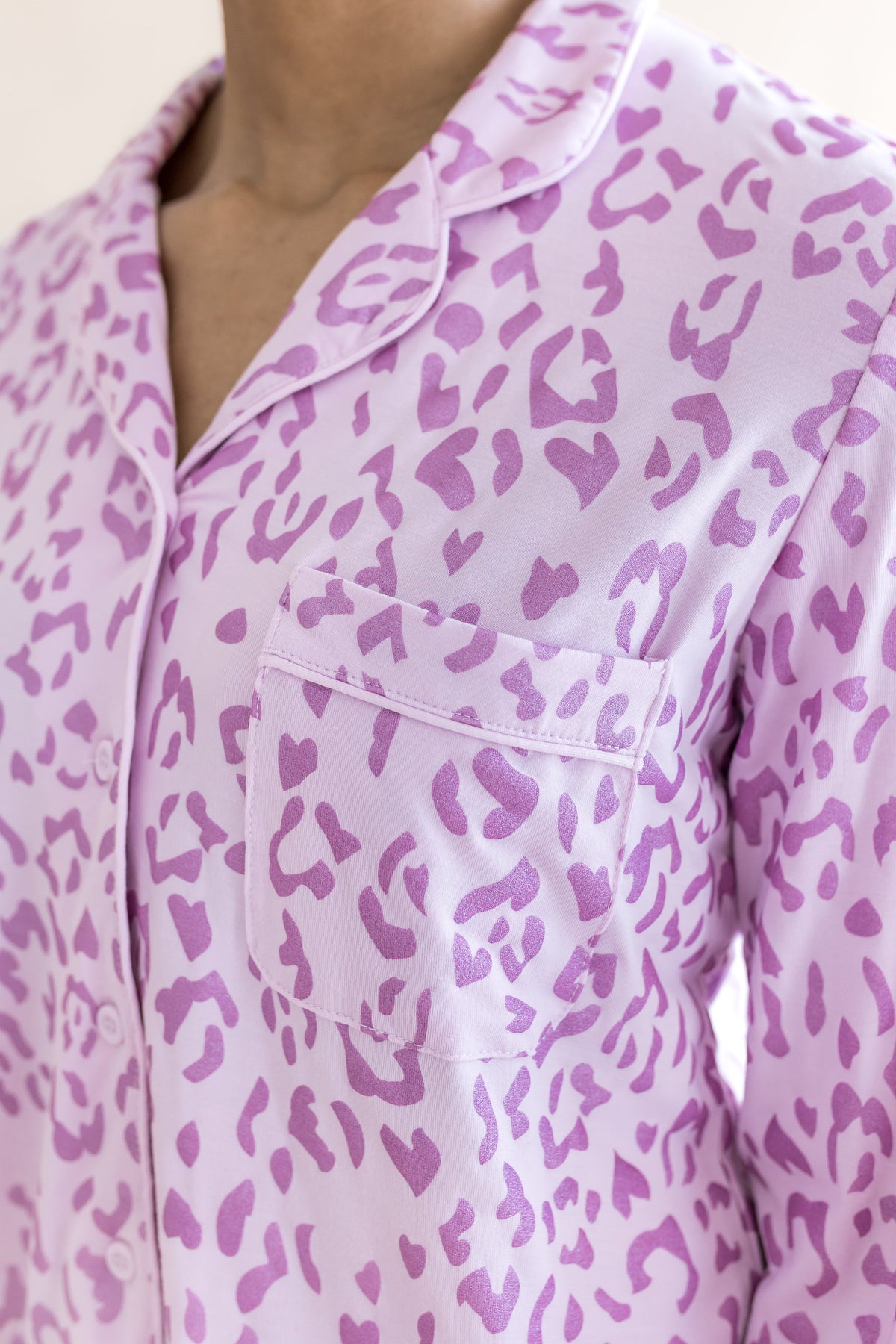 Long-Sleeved Women's Pajama Set in Thistle Leopard