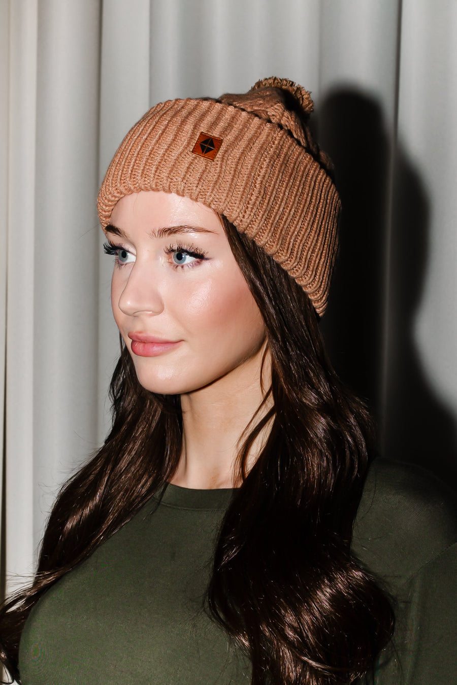 Cable Knit Pom Beanie in Latte