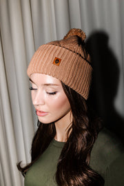 Cable Knit Pom Beanie in Latte