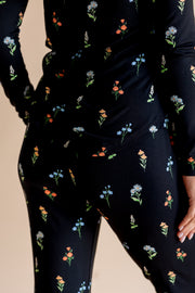 Women's Jogger Pajama Set in Midnight Wildflower