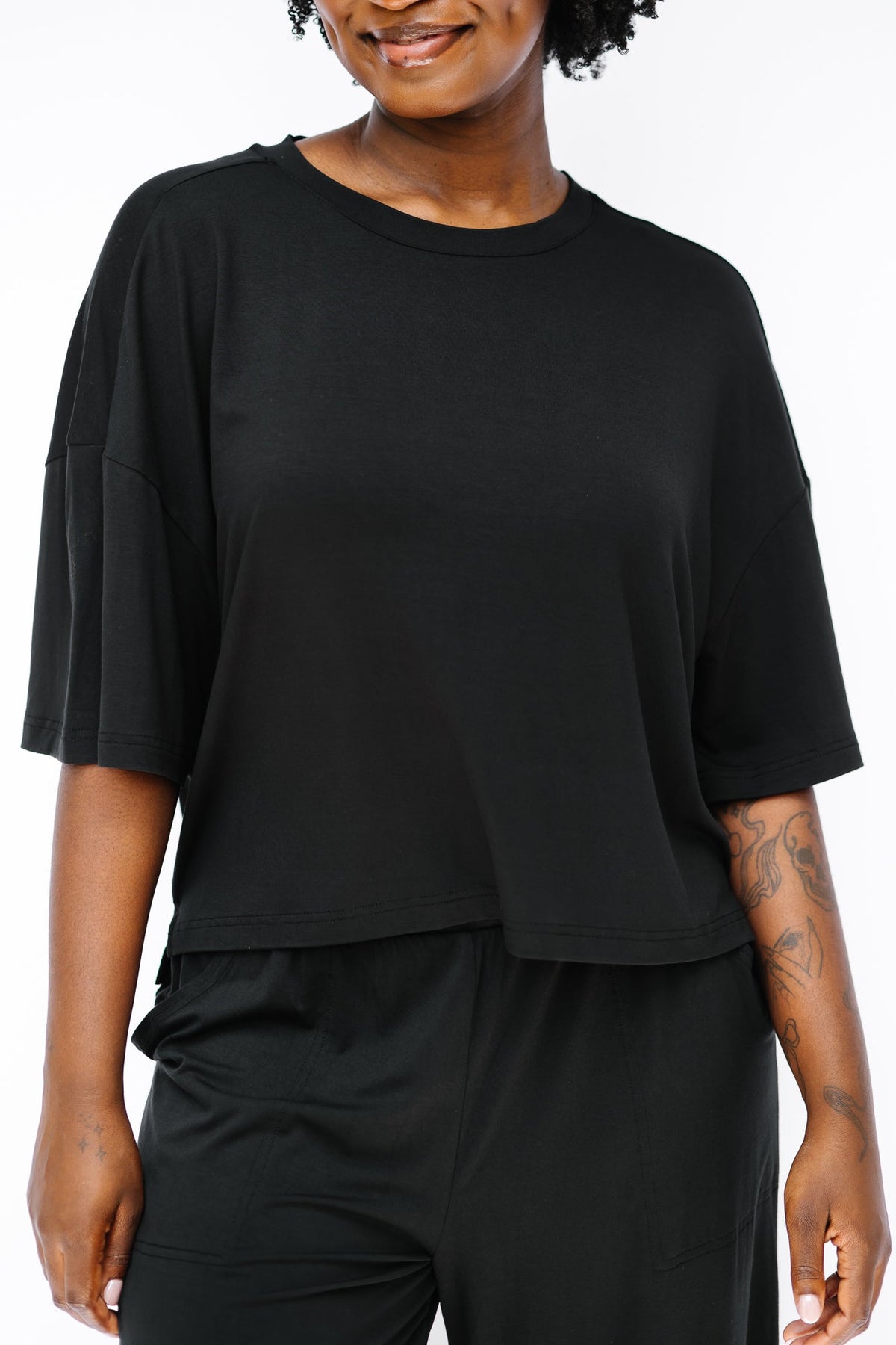 Women's Short Sleeve Boxy Tee in Midnight
