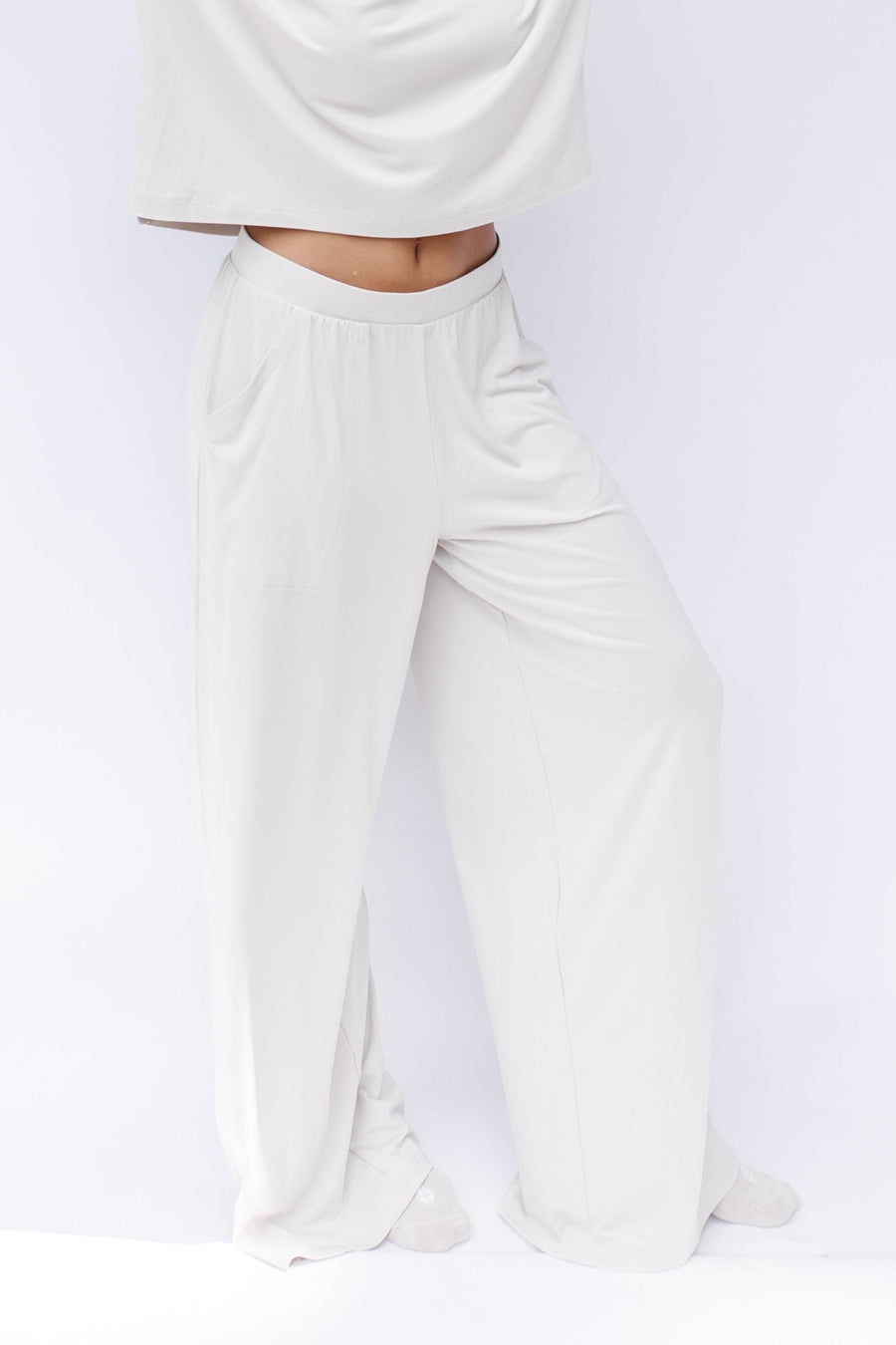 Women's Wide Leg Pant in Oat