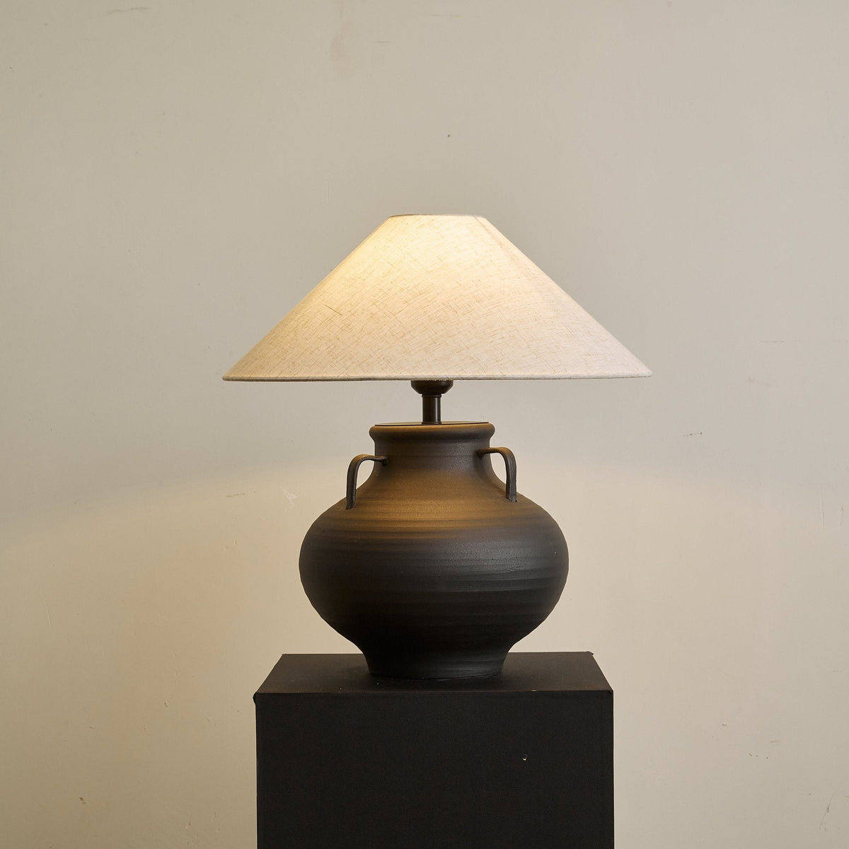 Obscura Table Lamp